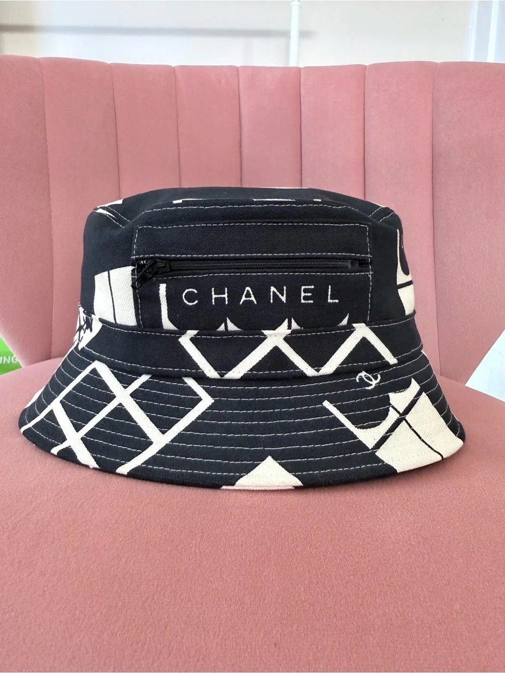 CHANEL Black & White Graphic Logo Bucket Hat